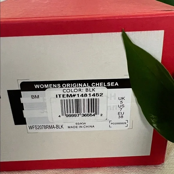 NEW Hunter Women’s Original Chelsea Waterproof Rubber Ankle Rain Boots, Size 7 - Picture 12 of 16